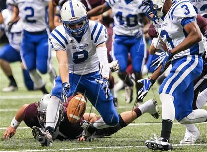 Thumbnail 1 in St. Frederick vs. Vermilion Catholic (LHSAA D4 Final) photogallery.