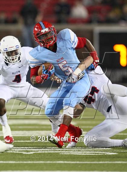 Thumbnail 2 in Skyline vs. Allen (UIL 6A Division I Semifinal) photogallery.