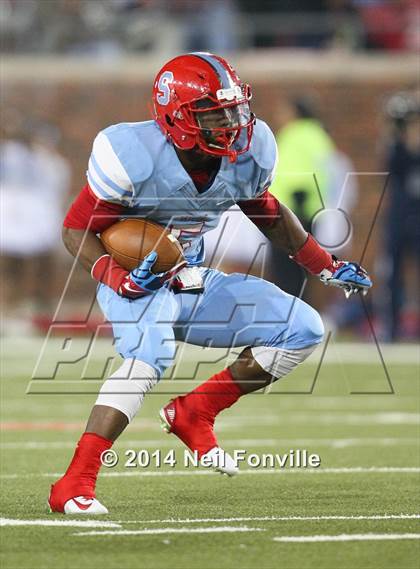 Thumbnail 2 in Skyline vs. Allen (UIL 6A Division I Semifinal) photogallery.