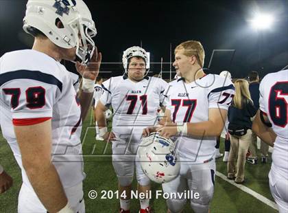 Thumbnail 2 in Skyline vs. Allen (UIL 6A Division I Semifinal) photogallery.