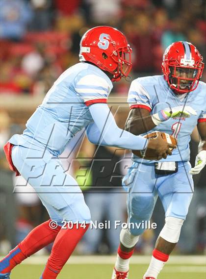 Thumbnail 2 in Skyline vs. Allen (UIL 6A Division I Semifinal) photogallery.