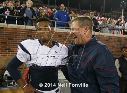 Thumbnail 2 in Skyline vs. Allen (UIL 6A Division I Semifinal) photogallery.