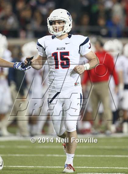 Thumbnail 2 in Skyline vs. Allen (UIL 6A Division I Semifinal) photogallery.