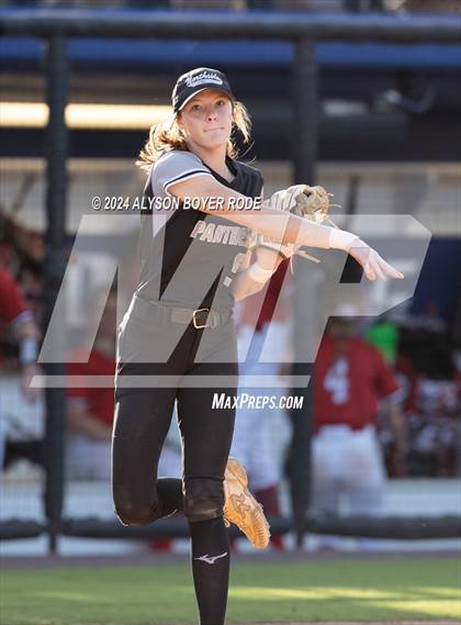 Thumbnail 2 in Northside - Pinetown vs East Wilkes (NCHSAA 1A Championship) photogallery.