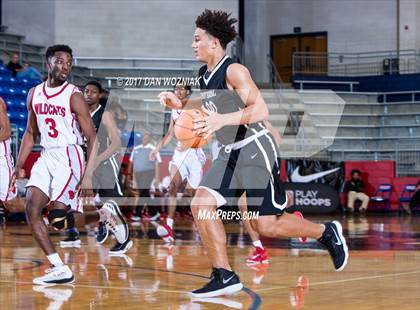 Thumbnail 1 in Wilson vs. Universal Academy (Thanksgiving Hoopfest) photogallery.
