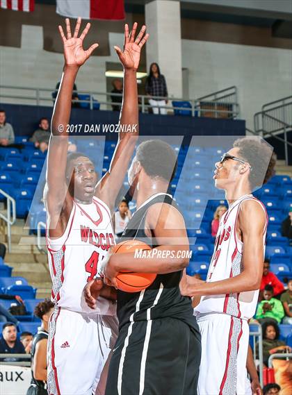 Thumbnail 1 in Wilson vs. Universal Academy (Thanksgiving Hoopfest) photogallery.