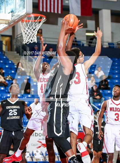 Thumbnail 2 in Wilson vs. Universal Academy (Thanksgiving Hoopfest) photogallery.