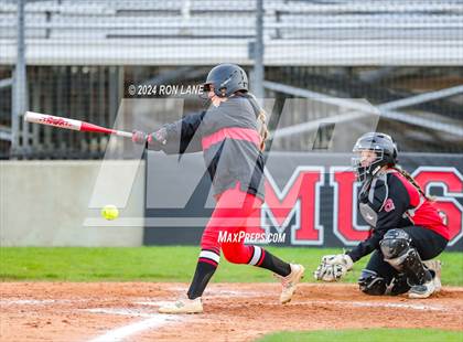 Thumbnail 3 in Elgin @ Mustang photogallery.