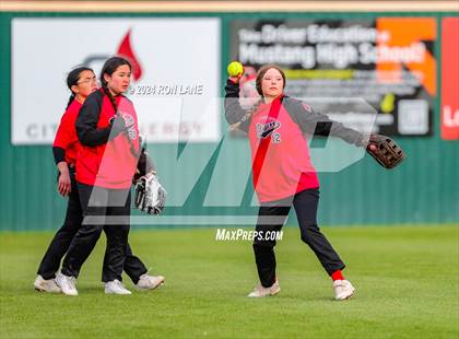 Thumbnail 2 in Elgin @ Mustang photogallery.