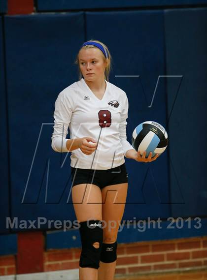 Thumbnail 2 in Rowlett vs Seguin (Arlington Invitational Tournament) photogallery.