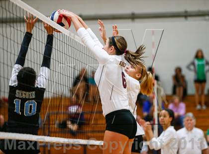 Thumbnail 1 in Rowlett vs Seguin (Arlington Invitational Tournament) photogallery.