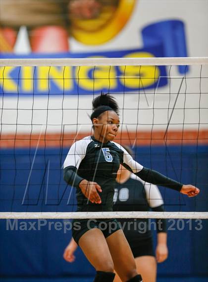 Thumbnail 3 in Rowlett vs Seguin (Arlington Invitational Tournament) photogallery.