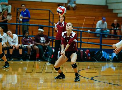 Thumbnail 2 in Rowlett vs Seguin (Arlington Invitational Tournament) photogallery.
