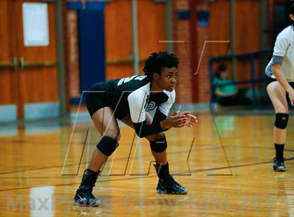 Thumbnail 2 in Rowlett vs Seguin (Arlington Invitational Tournament) photogallery.