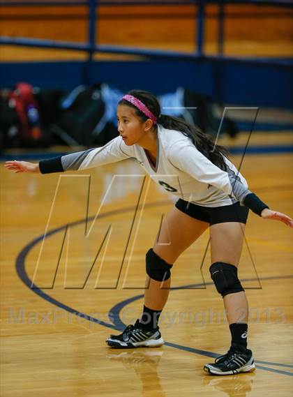 Thumbnail 1 in Rowlett vs Seguin (Arlington Invitational Tournament) photogallery.