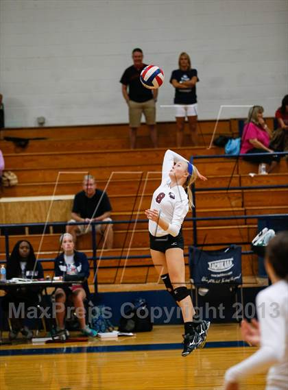 Thumbnail 2 in Rowlett vs Seguin (Arlington Invitational Tournament) photogallery.