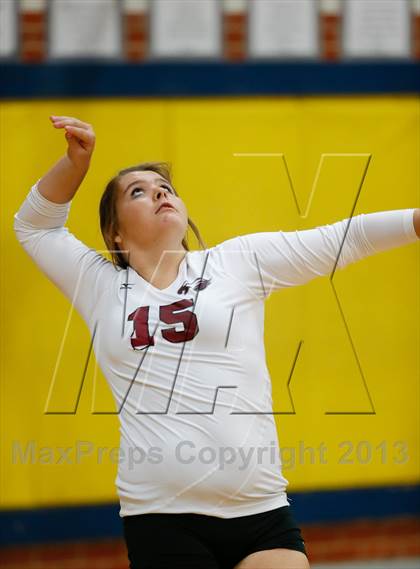 Thumbnail 3 in Rowlett vs Seguin (Arlington Invitational Tournament) photogallery.