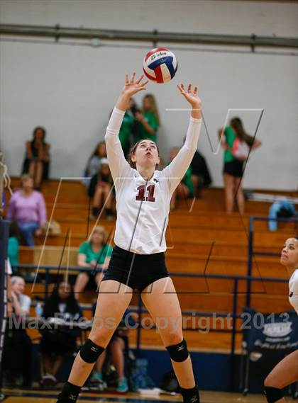 Thumbnail 2 in Rowlett vs Seguin (Arlington Invitational Tournament) photogallery.