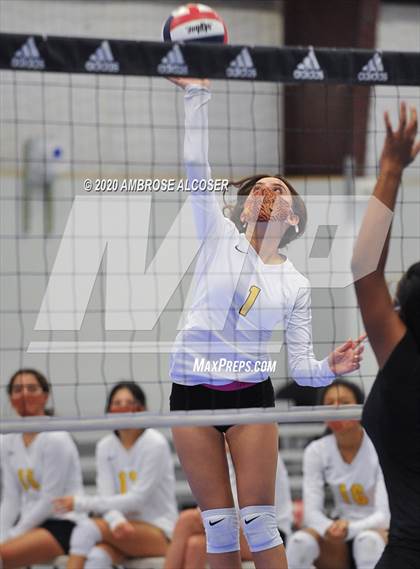 Thumbnail 3 in St. Agnes Academy vs Shadow Creek photogallery.