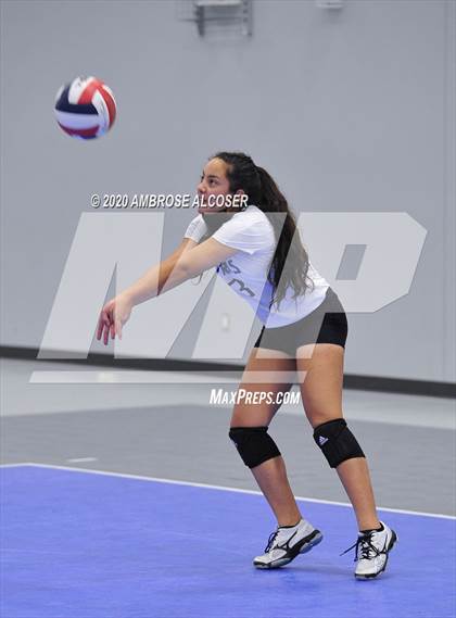 Thumbnail 3 in St. Agnes Academy vs Shadow Creek photogallery.