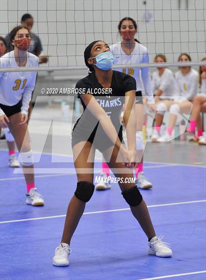 Thumbnail 1 in St. Agnes Academy vs Shadow Creek photogallery.