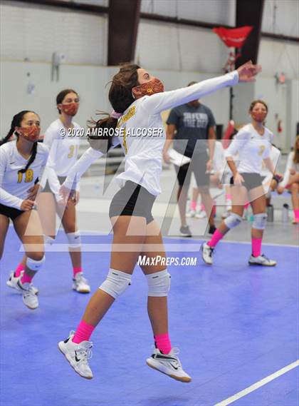 Thumbnail 3 in St. Agnes Academy vs Shadow Creek photogallery.