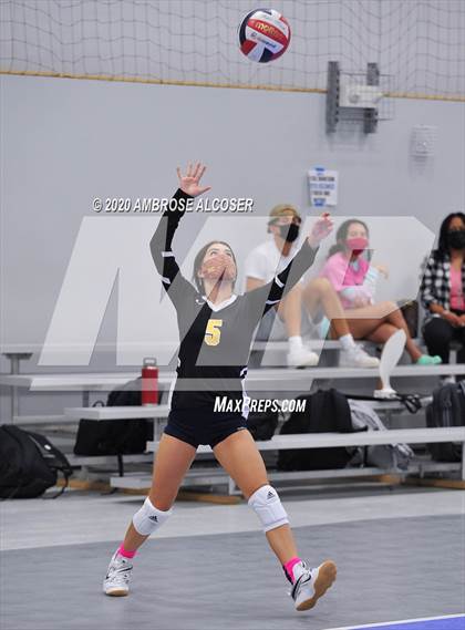 Thumbnail 3 in St. Agnes Academy vs Shadow Creek photogallery.