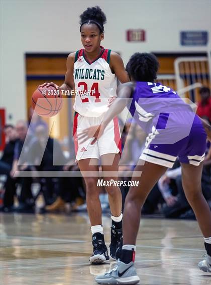 Thumbnail 1 in Ben Davis vs. Lawrence North (IHSAA 4A Fourth Round Playoff) photogallery.