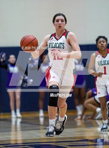 Thumbnail 1 in Ben Davis vs. Lawrence North (IHSAA 4A Fourth Round Playoff) photogallery.