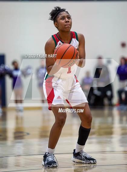 Thumbnail 3 in Ben Davis vs. Lawrence North (IHSAA 4A Fourth Round Playoff) photogallery.