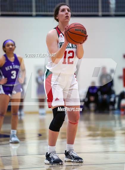 Thumbnail 2 in Ben Davis vs. Lawrence North (IHSAA 4A Fourth Round Playoff) photogallery.