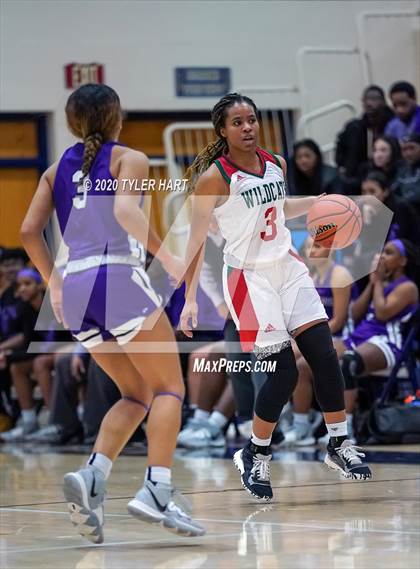 Thumbnail 3 in Ben Davis vs. Lawrence North (IHSAA 4A Fourth Round Playoff) photogallery.