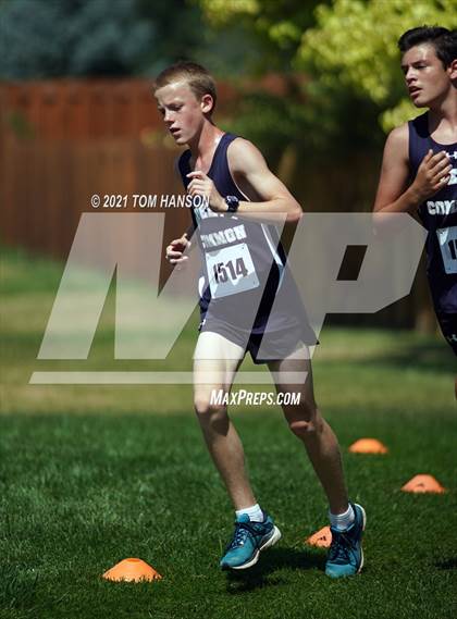 Thumbnail 2 in John Martin XC Invitational photogallery.