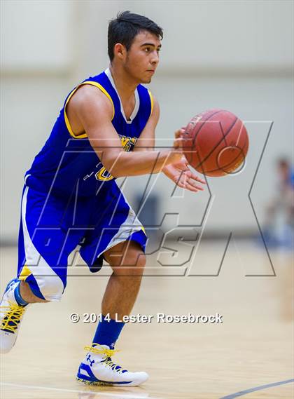 Thumbnail 3 in Clemens @ Brennan photogallery.