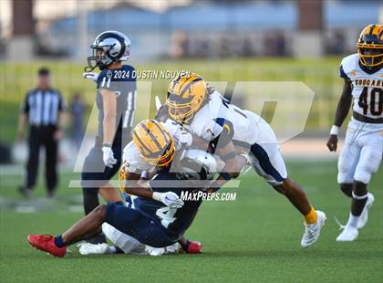 Thumbnail 3 in Nimitz @ Cypress Ridge photogallery.