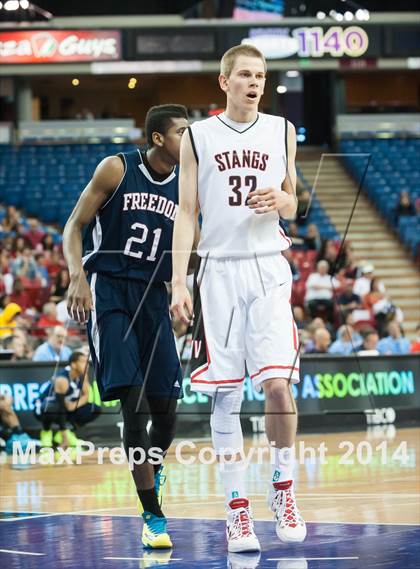 Thumbnail 2 in Freedom vs. Monte Vista (CIF NorCal Regional D1 Final) photogallery.