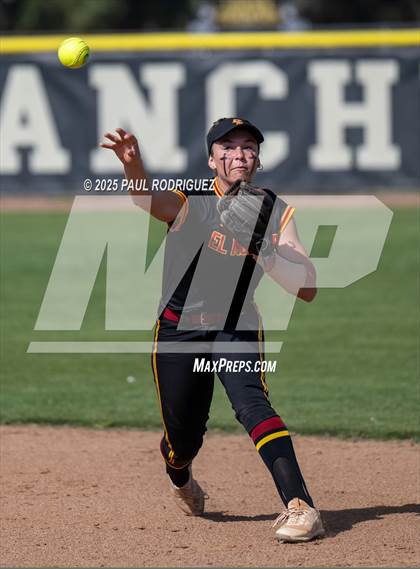 Thumbnail 1 in El Modena @ Canyon photogallery.