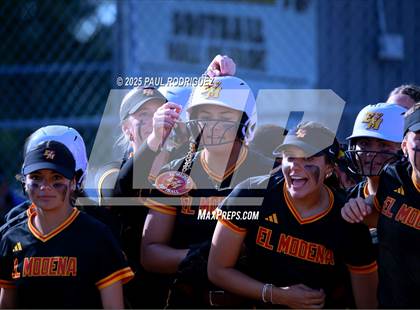 Thumbnail 1 in El Modena @ Canyon photogallery.
