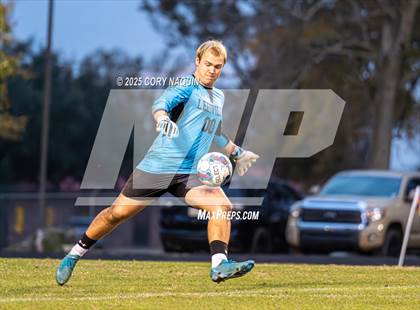 Thumbnail 1 in Vandebilt Catholic vs. Leesville photogallery.