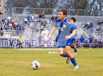 Thumbnail 2 in Vandebilt Catholic vs. Leesville photogallery.