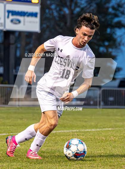 Thumbnail 3 in Vandebilt Catholic vs. Leesville photogallery.