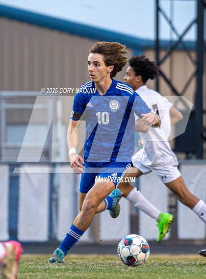 Thumbnail 3 in Vandebilt Catholic vs. Leesville photogallery.