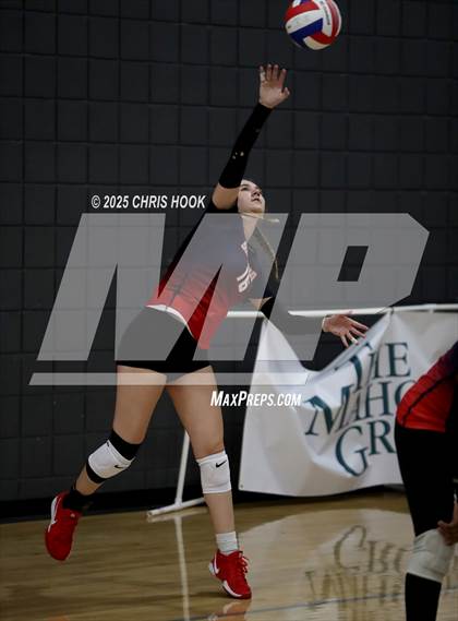 Thumbnail 3 in Sahuaro vs. Canyon del Oro (Lancer Invitational) photogallery.