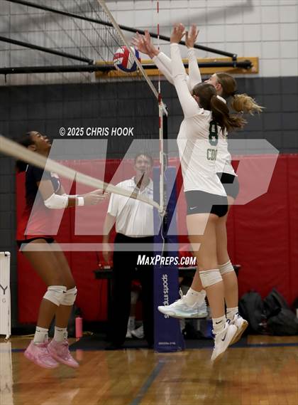 Thumbnail 2 in Sahuaro vs. Canyon del Oro (Lancer Invitational) photogallery.