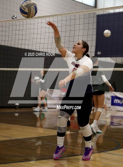 Thumbnail 2 in Sahuaro vs. Canyon del Oro (Lancer Invitational) photogallery.