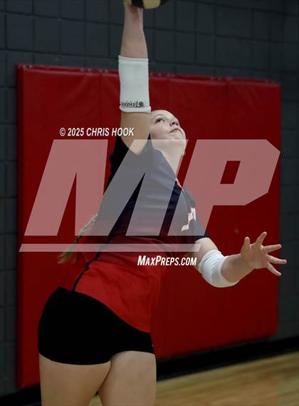 Thumbnail 3 in Sahuaro vs. Canyon del Oro (Lancer Invitational) photogallery.