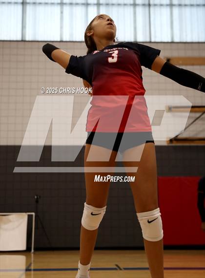 Thumbnail 1 in Sahuaro vs. Canyon del Oro (Lancer Invitational) photogallery.
