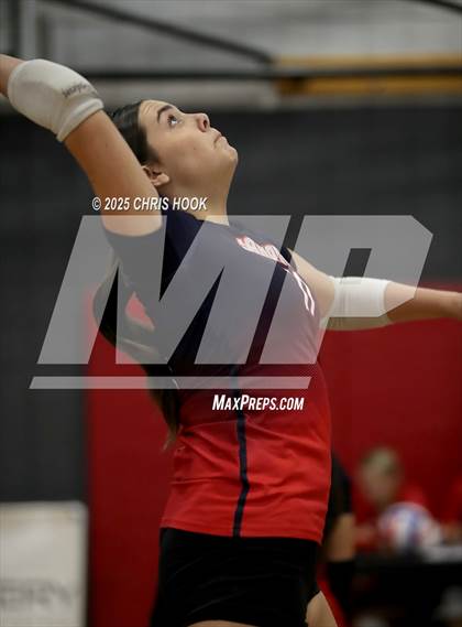 Thumbnail 2 in Sahuaro vs. Canyon del Oro (Lancer Invitational) photogallery.