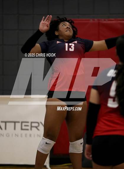 Thumbnail 1 in Sahuaro vs. Canyon del Oro (Lancer Invitational) photogallery.