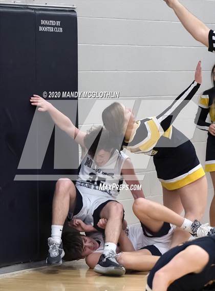 Thumbnail 3 in Illini Central @ Midwest Central photogallery.